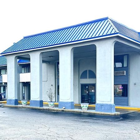 Rodeway Inn & Suites Plymouth Hwy 64 Kültér fotó