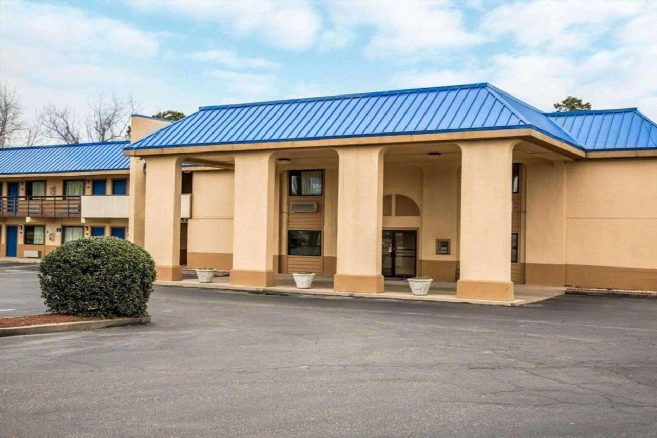 Rodeway Inn & Suites Plymouth Hwy 64 Kültér fotó