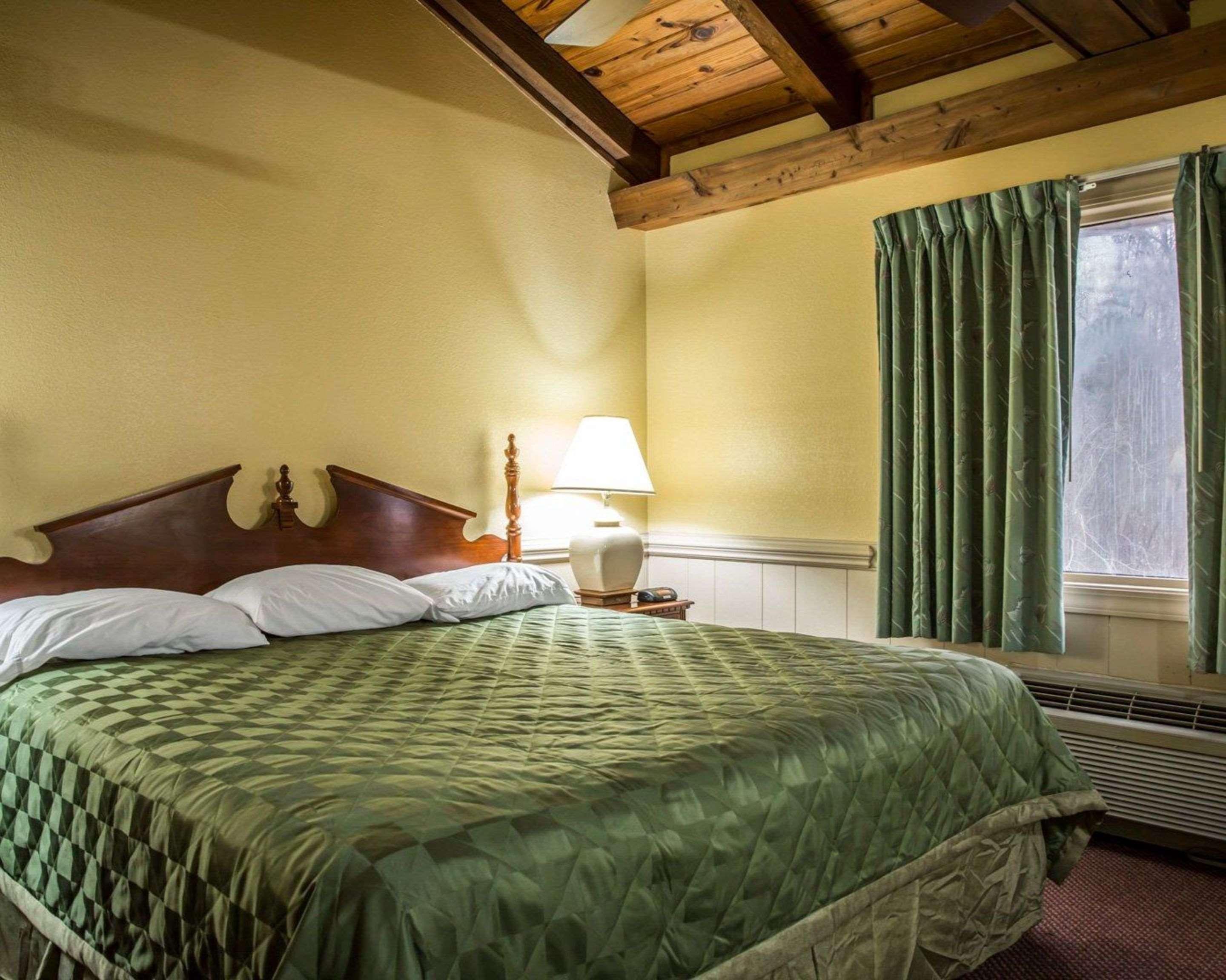 Rodeway Inn & Suites Plymouth Hwy 64 Kültér fotó