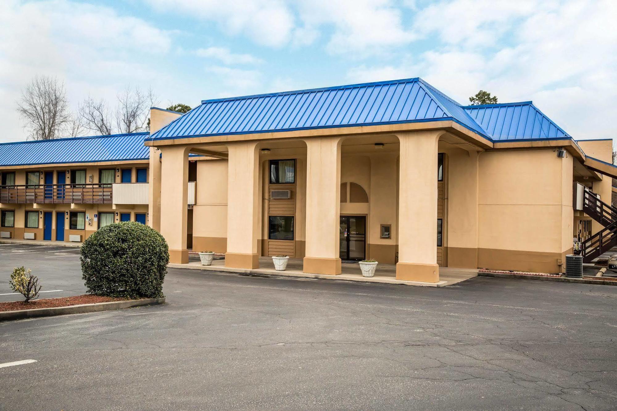 Rodeway Inn & Suites Plymouth Hwy 64 Kültér fotó
